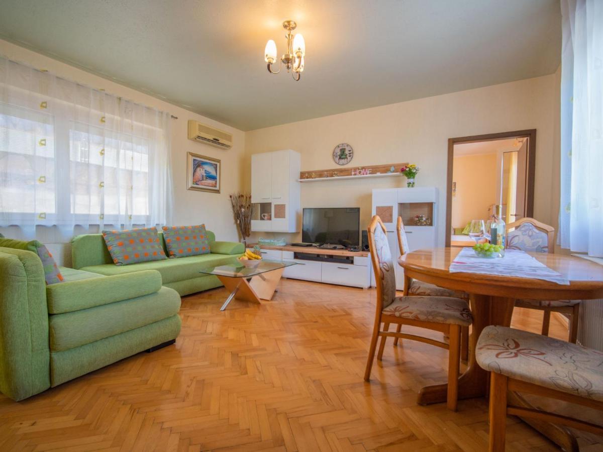 Holiday Home Nikolina By Interhome Lovran Eksteriør bilde